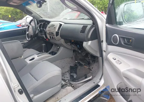 2010 Toyota Tacoma Base V6 from USA, damaged, VIN 3TMLU4EN2AM048658